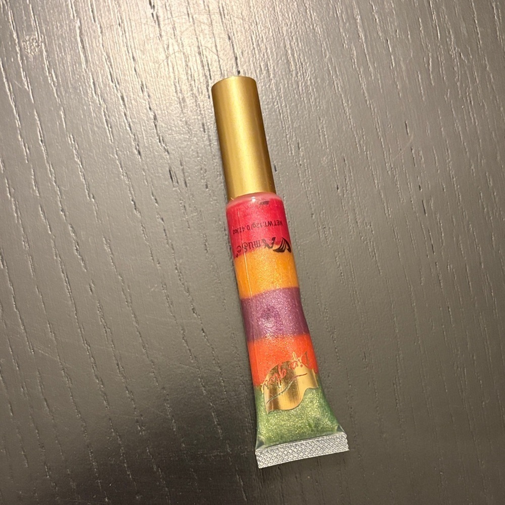 Muse Vibrant Glitter Lip Gloss